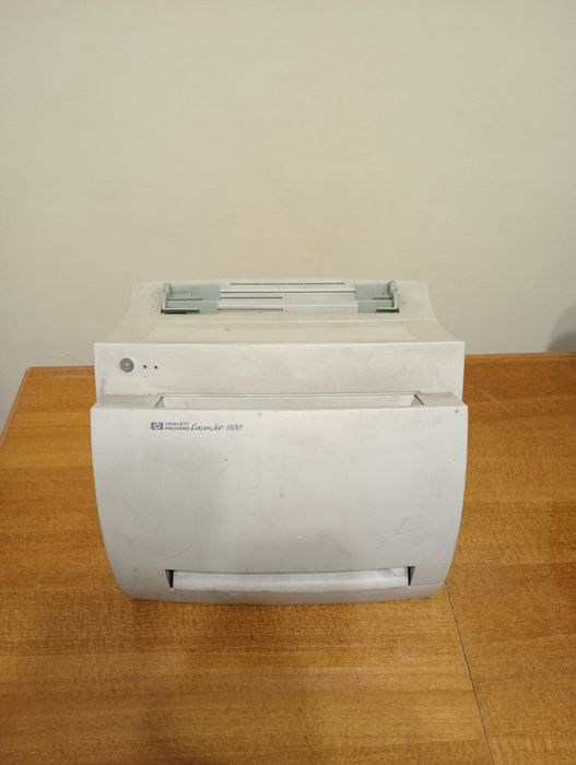 Продам принтер Hp lj 1100
