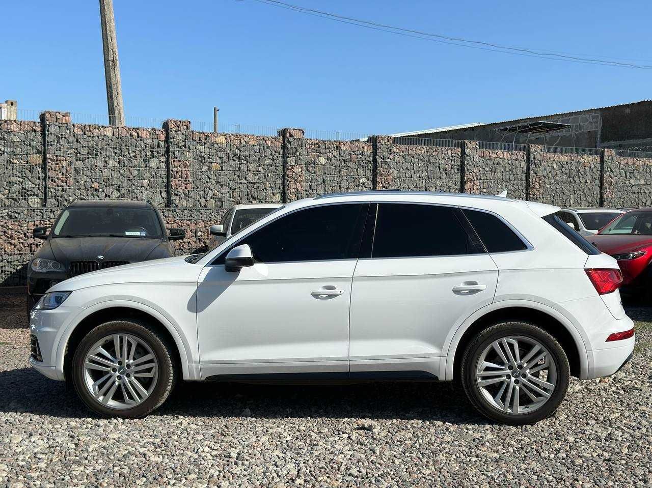 Авто Audi Q5 2018