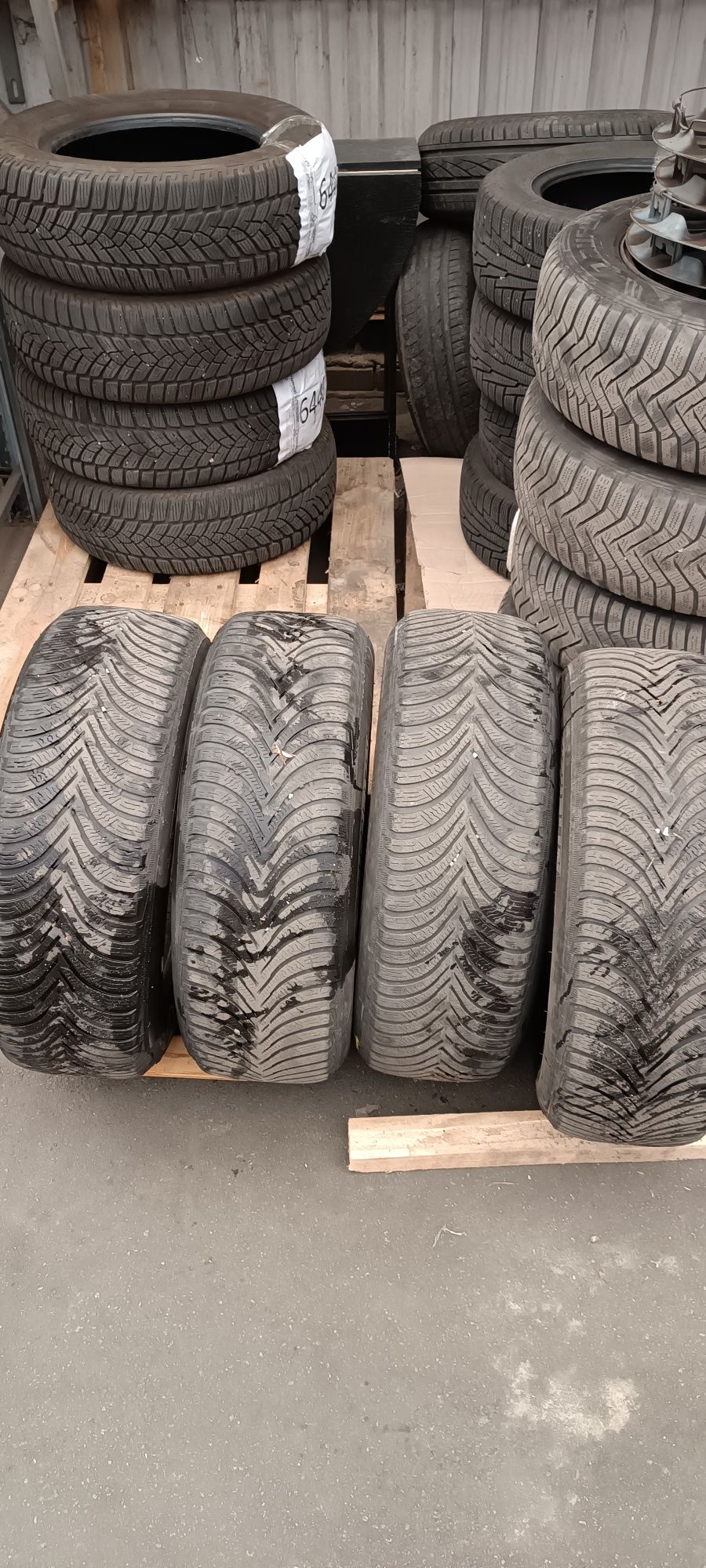 Диски шини R 15 Michelin