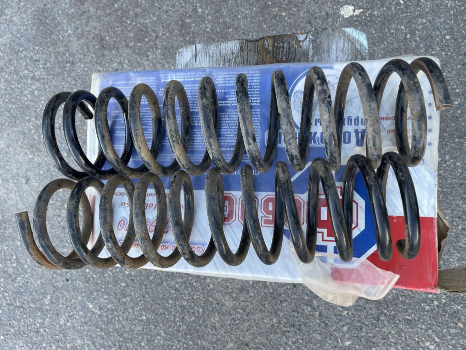 Пружины задние  Ваз 2108, 2109, 2113, 2114 .