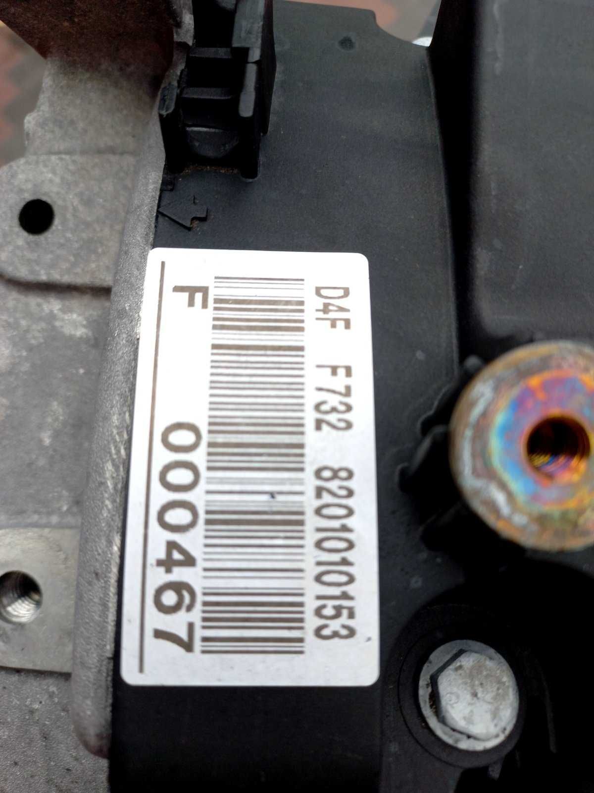 Dacia Sandero двигатель 1,2і D4F 732
