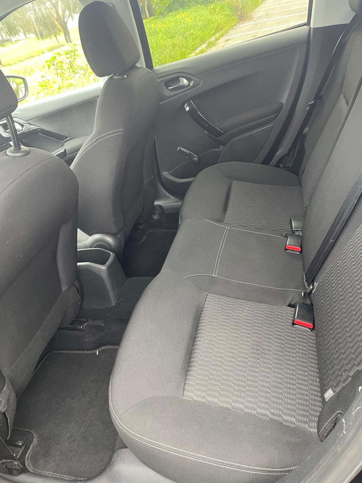 Peugeot 208 1.2 de 60.000km