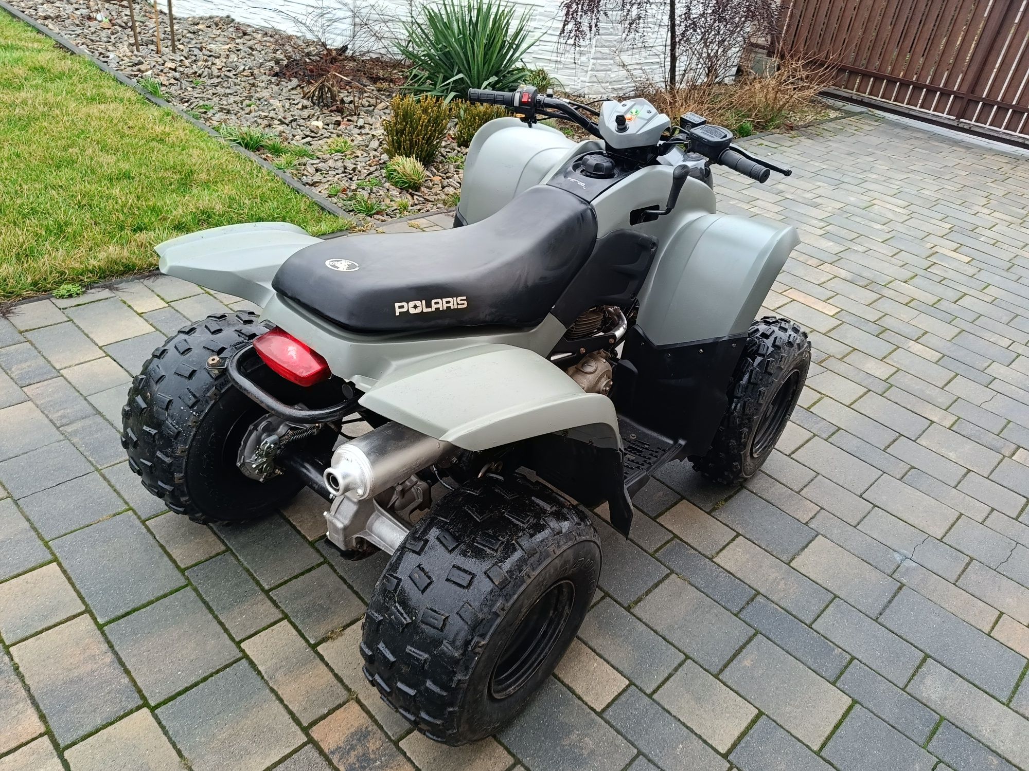 Quad przeprawowy Polaris Phoenix 200 z 2021r