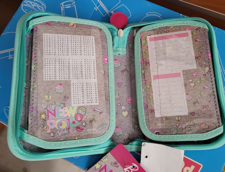 Piórnik Paso Barbie z wyposażeniem