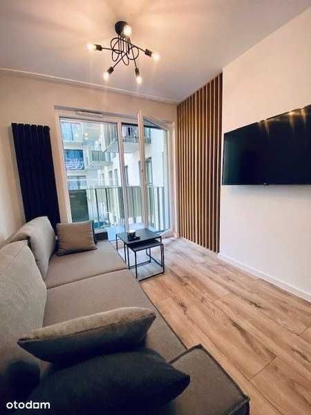 Luksusowy Apartament z Garderobą, Fuzja, Dostępny!