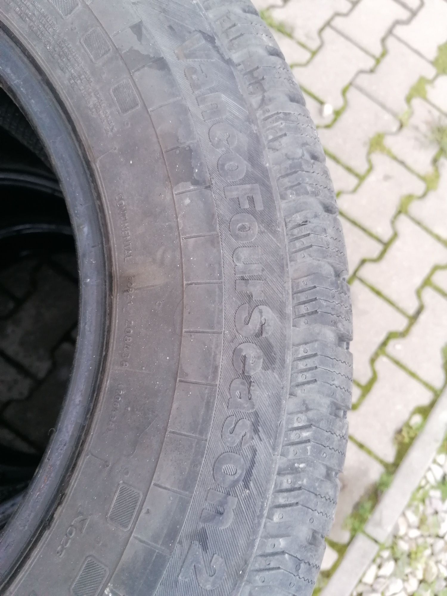 205/75/16 C Continental całoroczne wielosezonowe