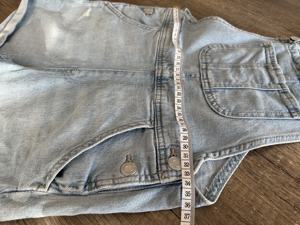 Ogrodniczki krótkie jeans HM 140