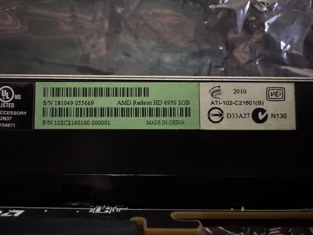 Gráfica Asus Radeon HD 6950 2Gb