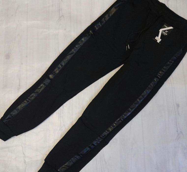 Ціна знижена !Теплі штани на хутрі р. 46-54