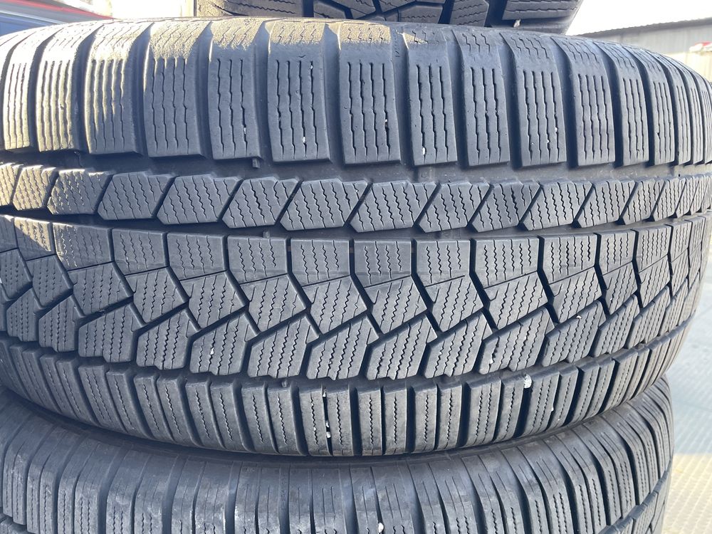 Шина зимова Continental 275/55 r20