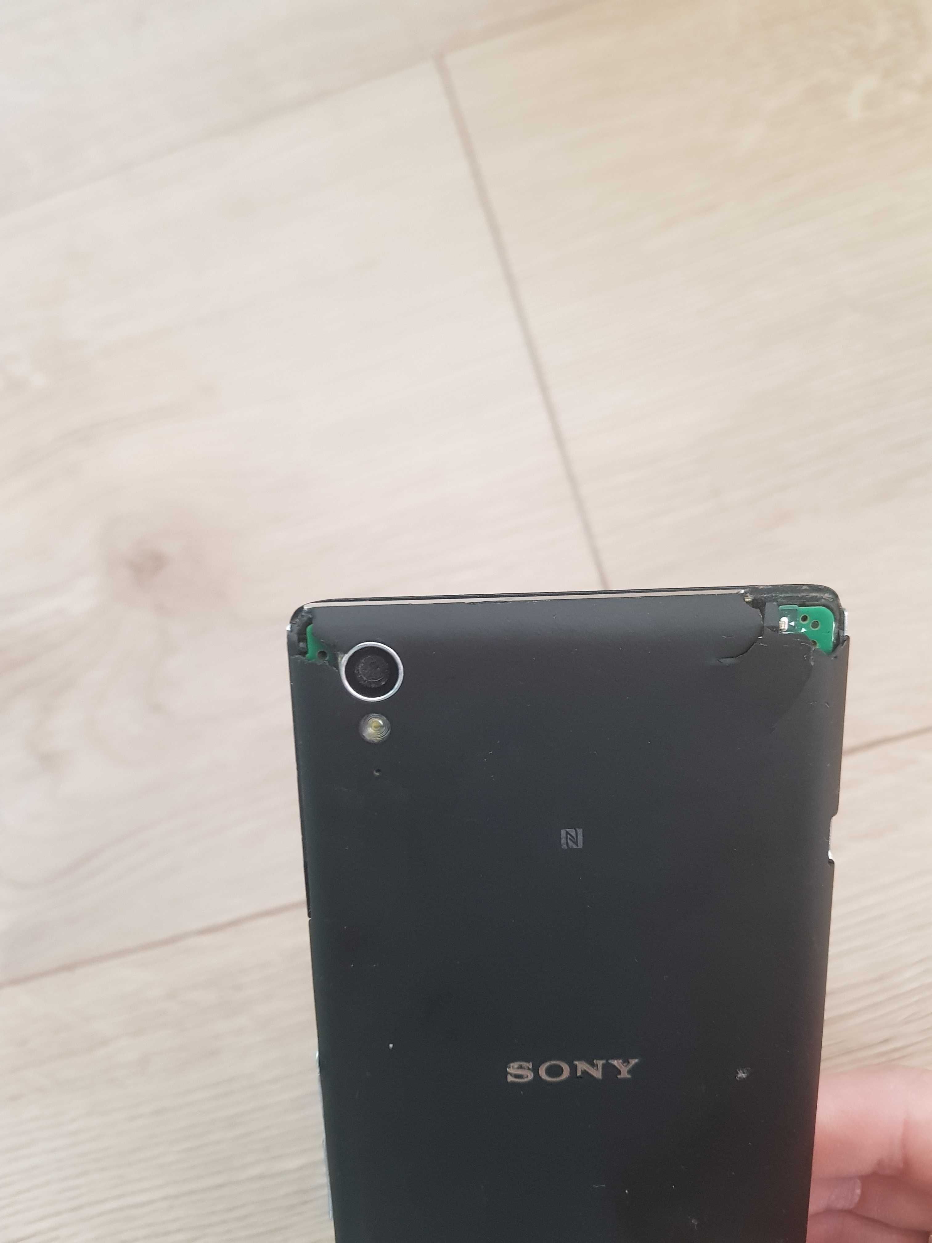 Sprzedam uszkodzony Smartfon  Sony Xperia T3 D5103 na części