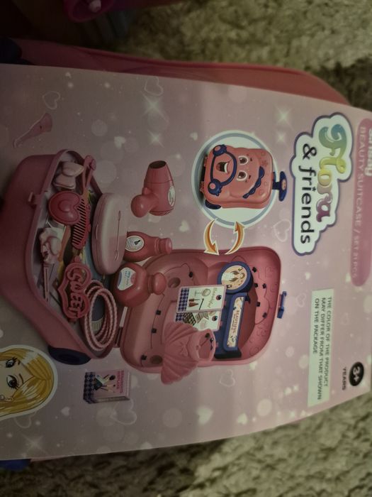 Набір  іграшок  в чемоданах