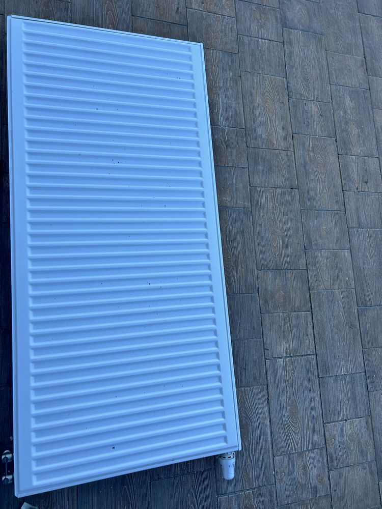 Sprzedam grzejniki z aluminium z termostatem