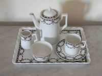 Serviço de chá ou café "égoiste", antigo, em porcelana europeia