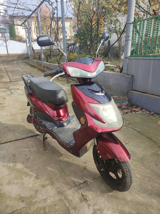 Продам електроскутер