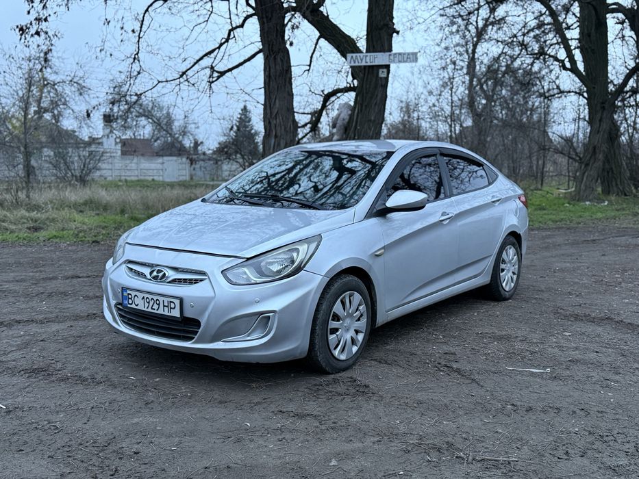 Hyundai Accent 1.6 газ/бенз автомат