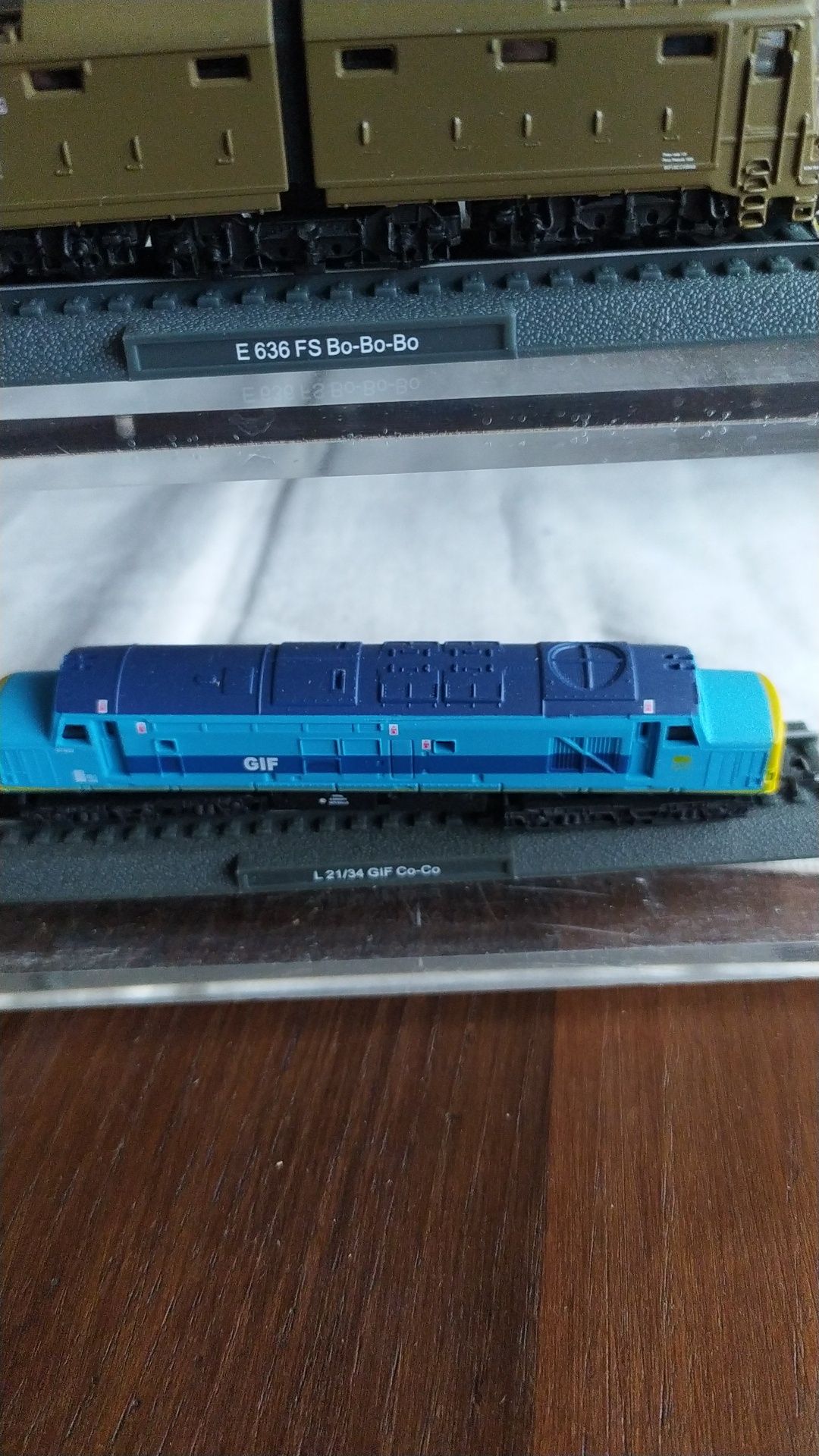 Comboios 1:60 variedade