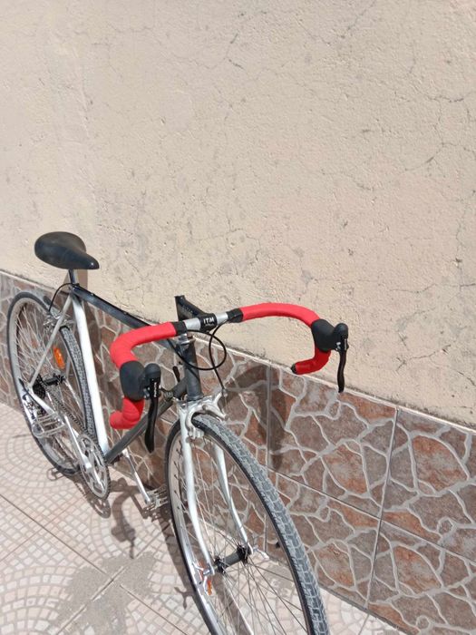 Bicicleta usada em bom estado