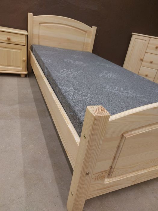 Łóżko drewniane lakierowane 90x200 140x200