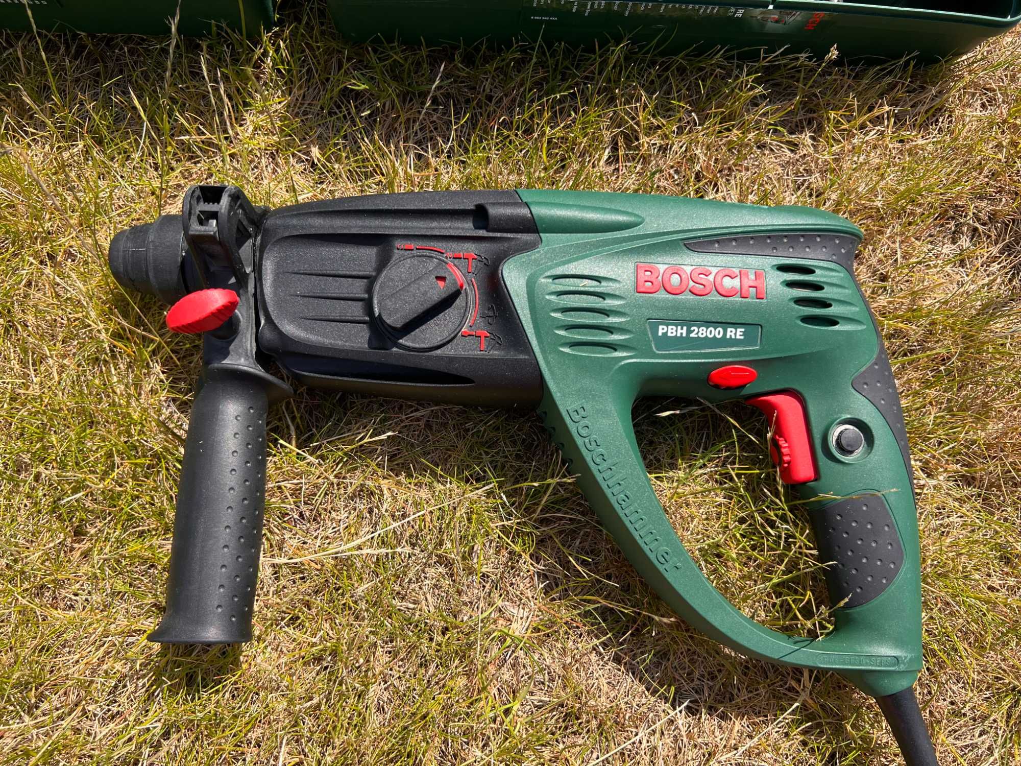 BOSCH PBH 2800 Młot pneumatyczny wiertarka plus wiertła  730 W