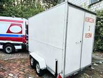 Przyczepa dwuosiowa handlowa kontener z hamulcem Niewiadów