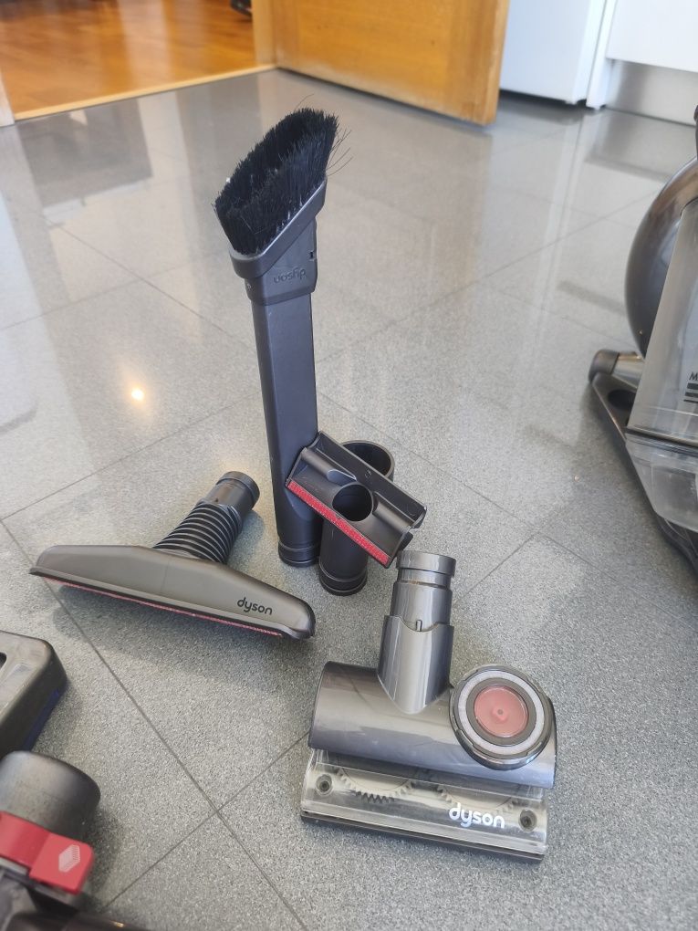 Dyson DC37 Advanced  Allergy