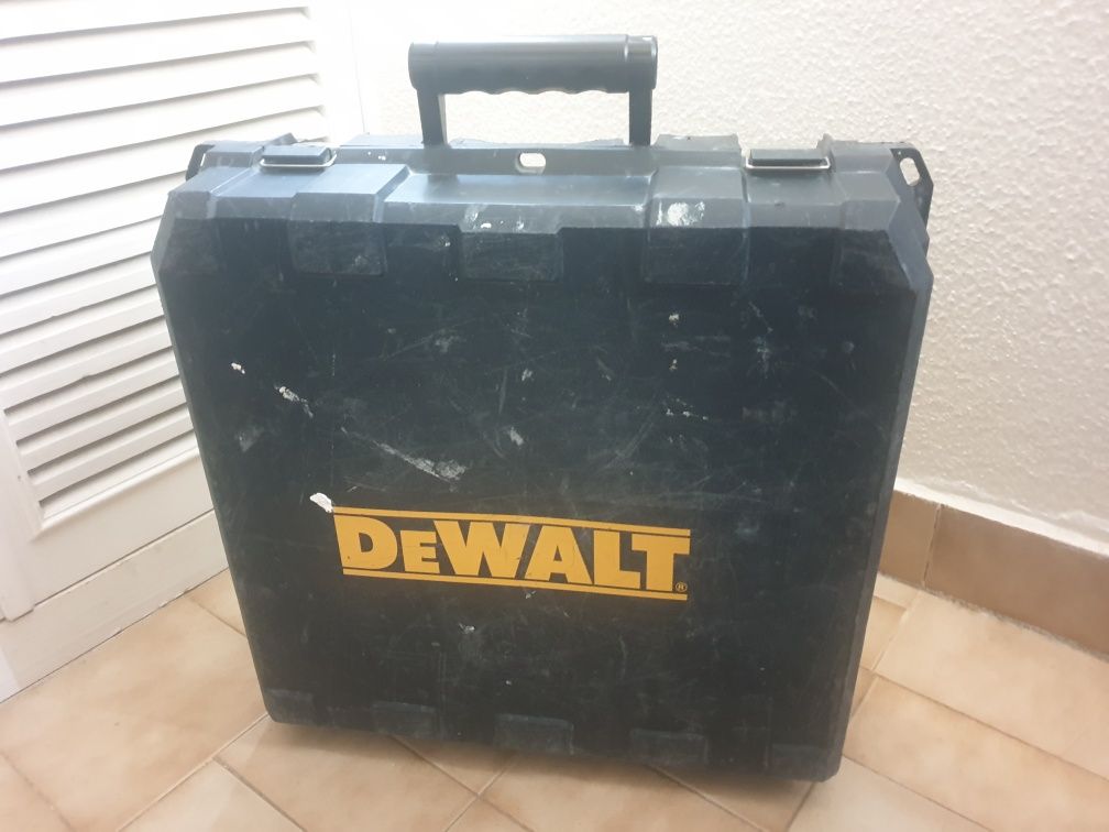 Caixa/mala pregadora DeWalt