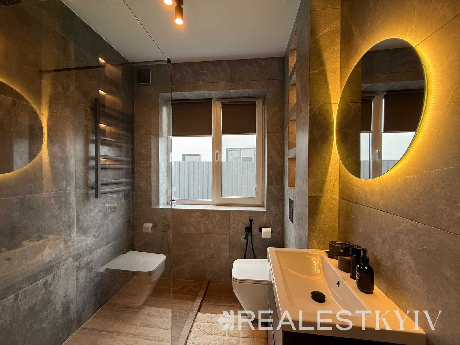 Сучасний будинок з ремонтом і меблями на Осокорках (Osokor Residence)