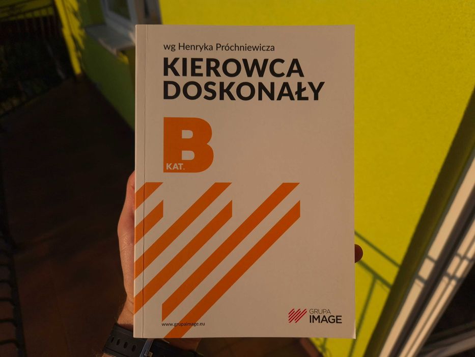 PRAKTYCZNIE NOWY e-Podręcznik Kierowca Doskonały B. Wydanie XIV