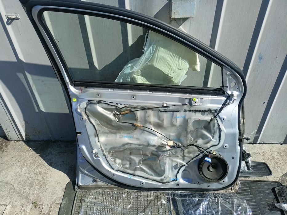 Lancer x двері лансер