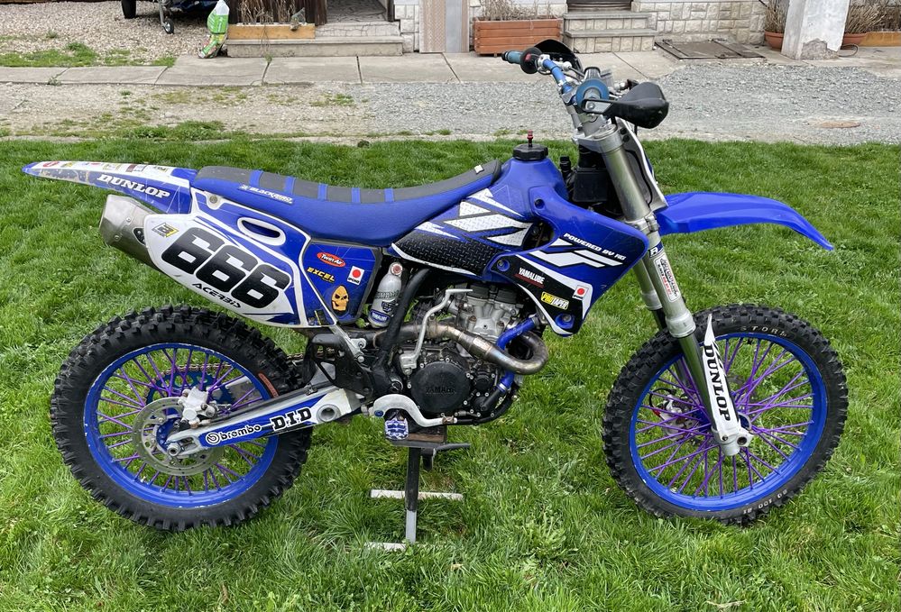 Cross YAMAHA YZF 250