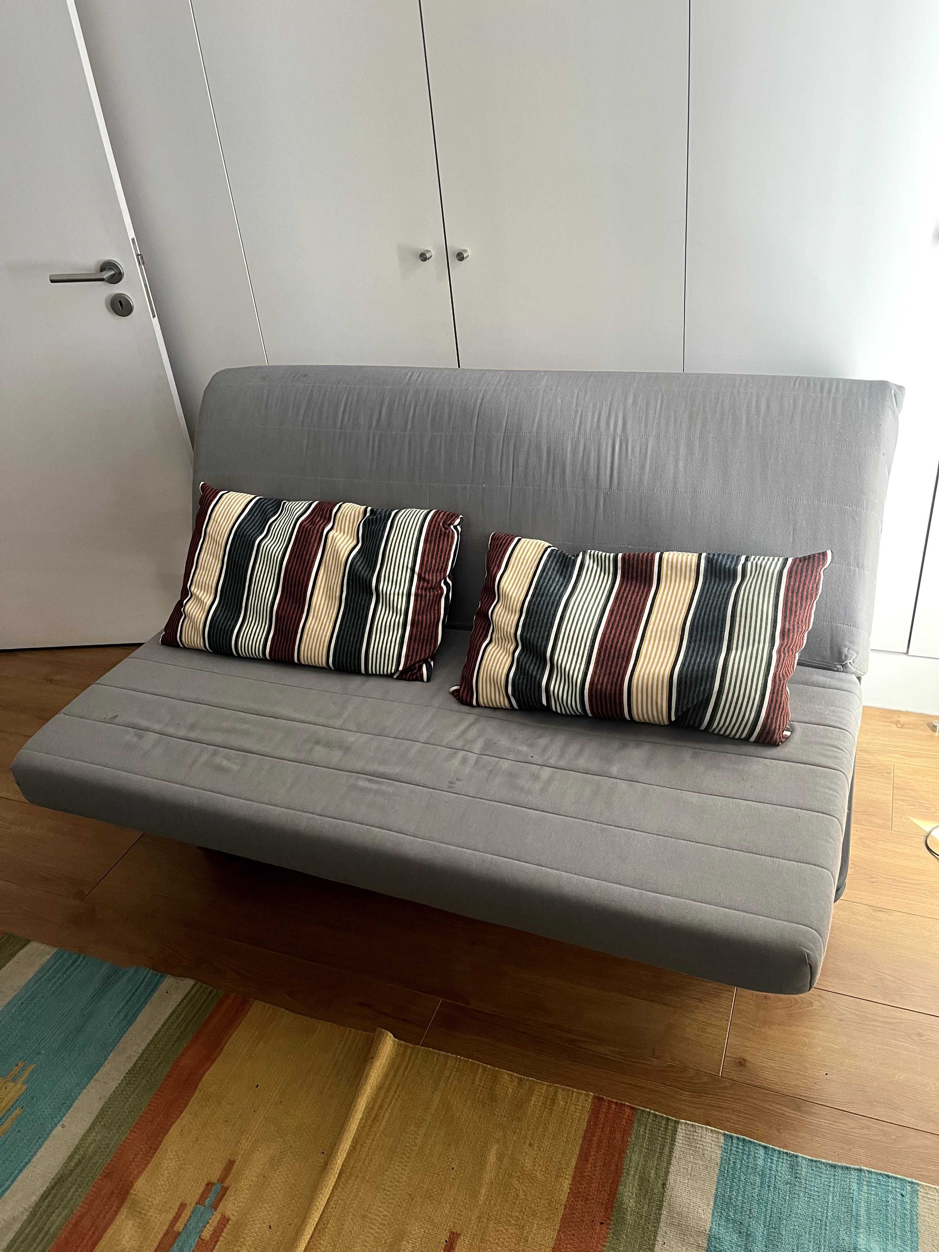 Sofá-Cama Casal Confortável