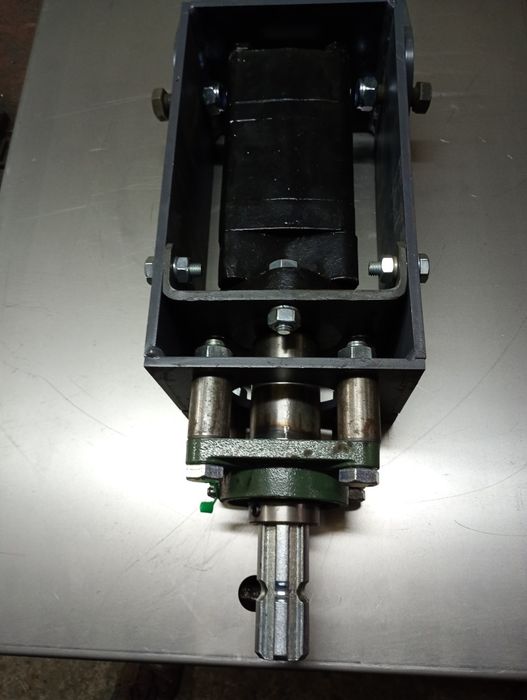 Wiertnica hydrauliczna, łuparka hydrauliczna