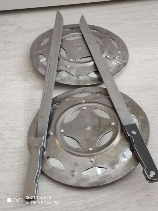 Показова грузинська танцювальна зброя