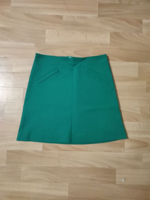 Продам юбку юбочку Zara для школы на девочку р 156