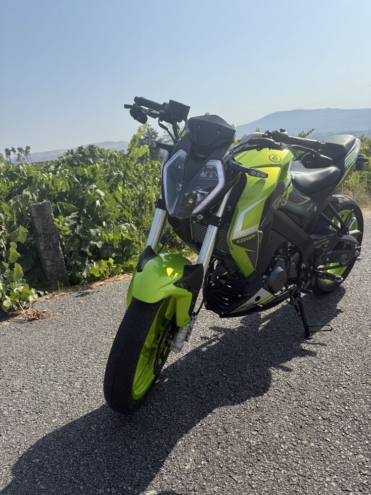 Keeway RKF 125 como nova