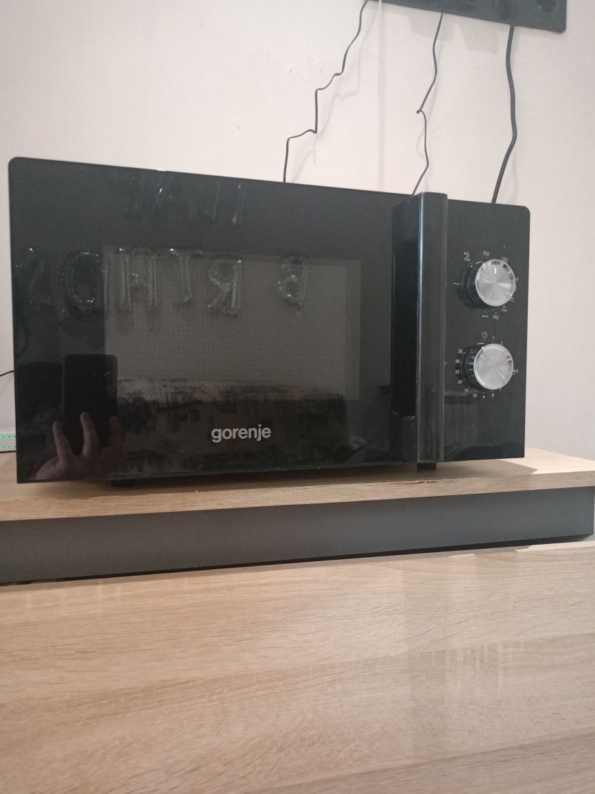 Микроволновка gorenje mo20e2BH срочная продажа