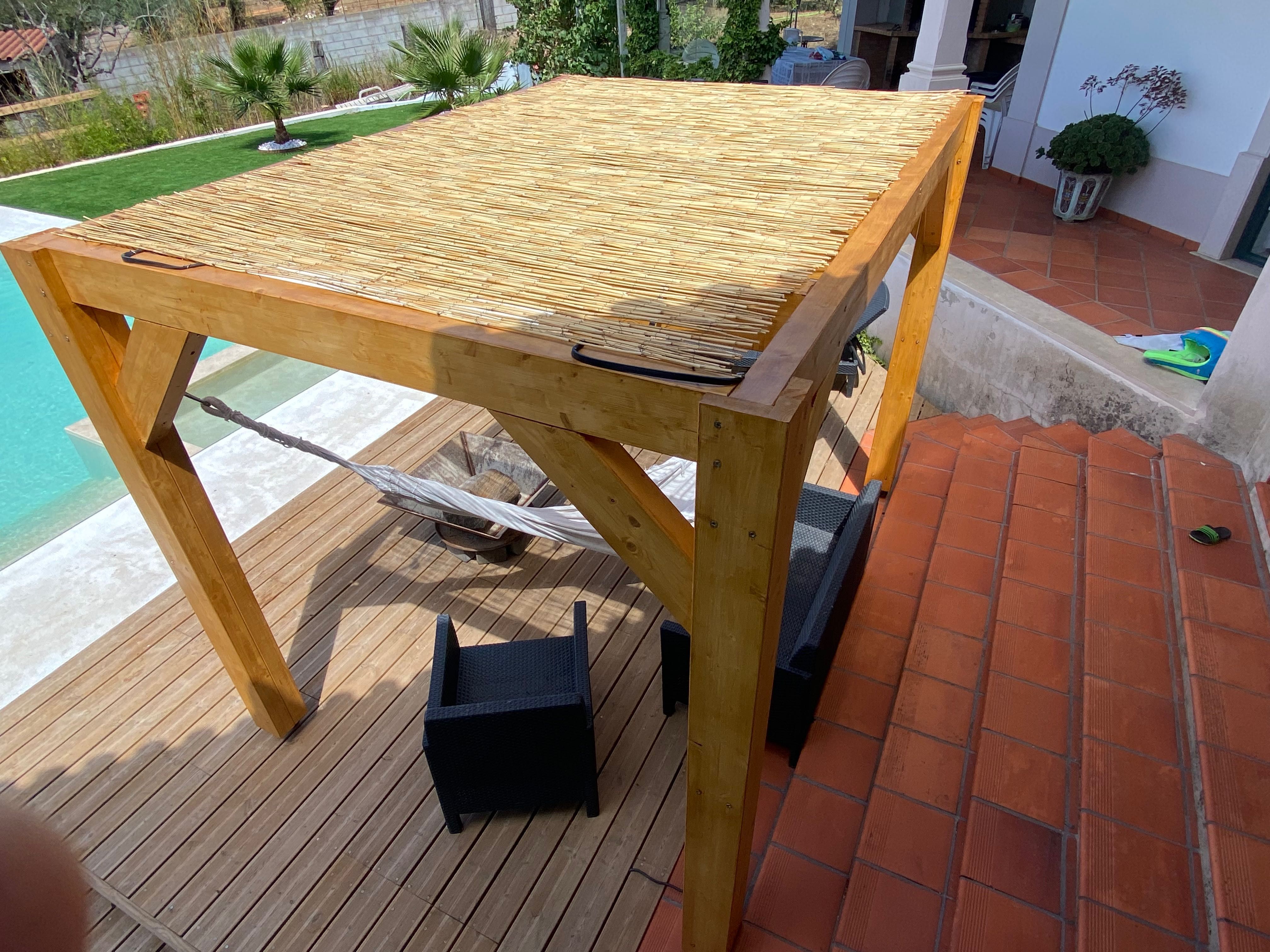 Pérgola em madeira - jardim