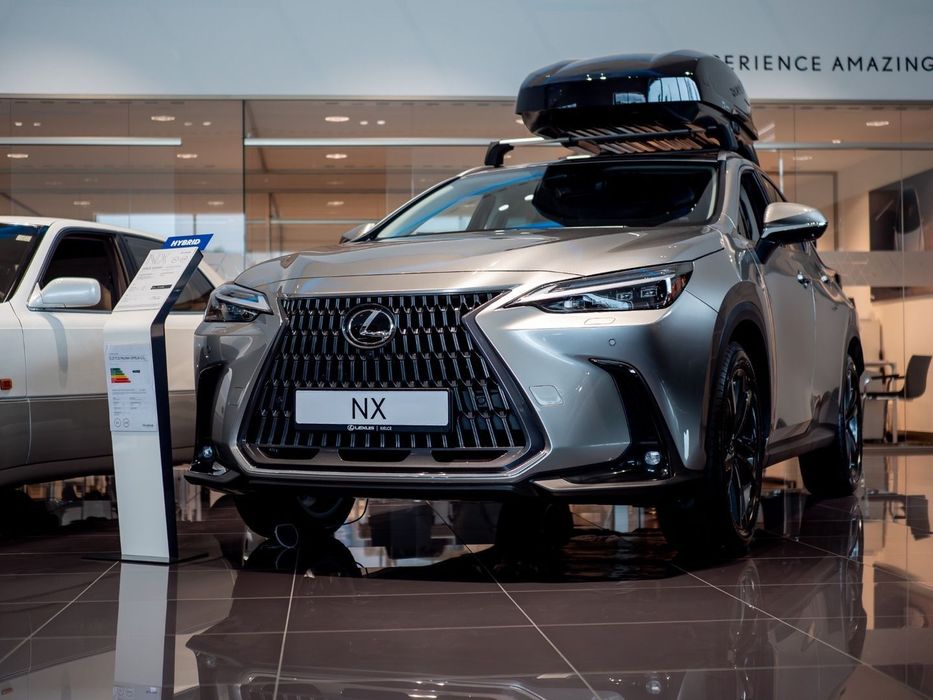 Lexus NX NX 450h+ PRESTIGE Design Tazuna Premium 2,5 Hybrid Plug-in 309 KM