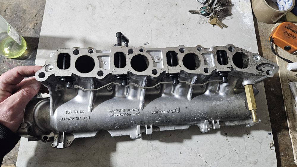 Kolektor ssący jak nowy z19dth 1.9 cdti 150km opel vectra c signum