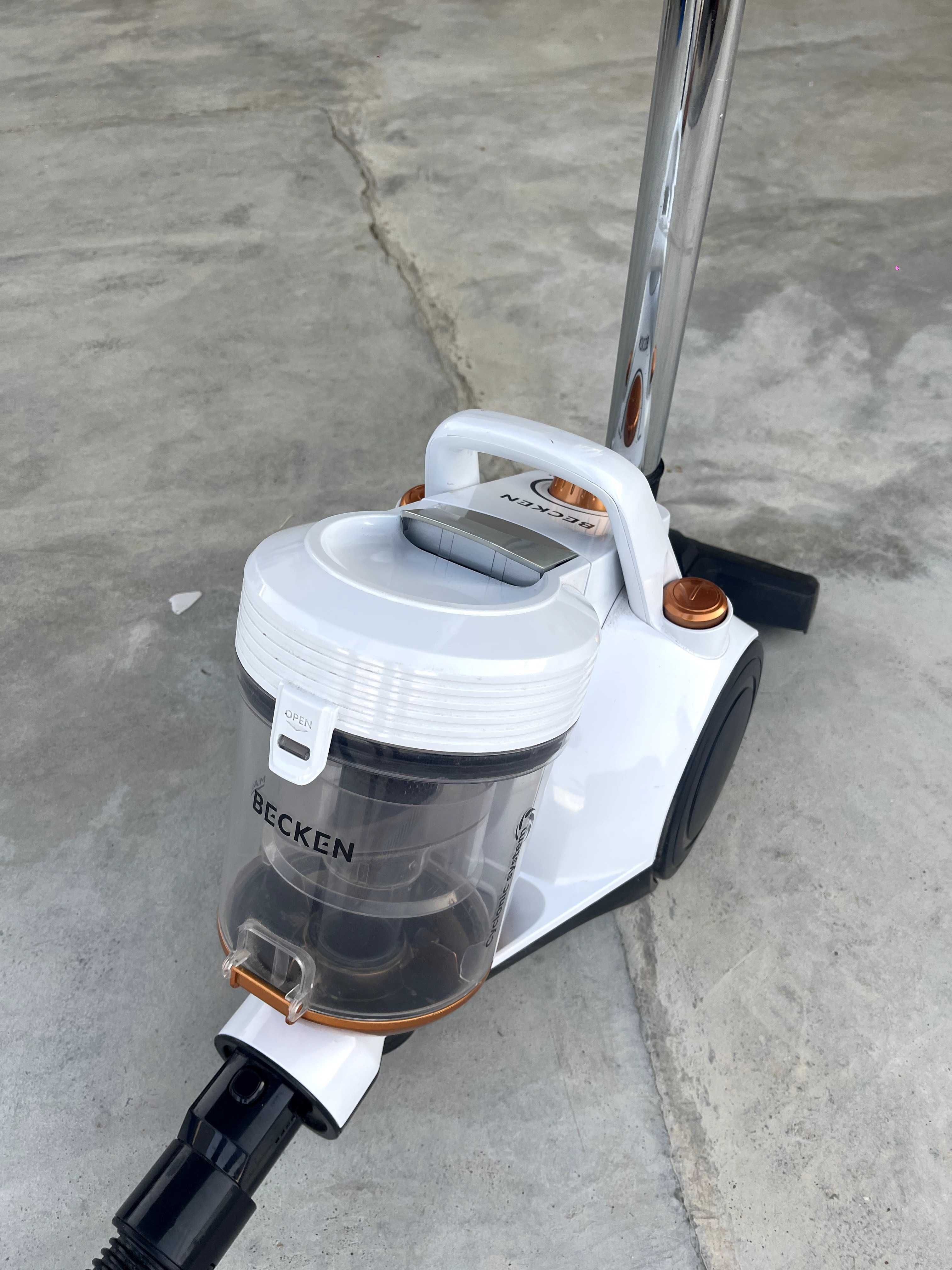 Aspirador sem Saco BECKEN BVC4110
