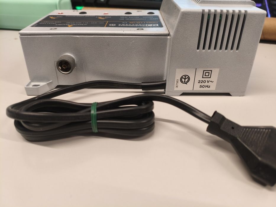 Amplificador de antena