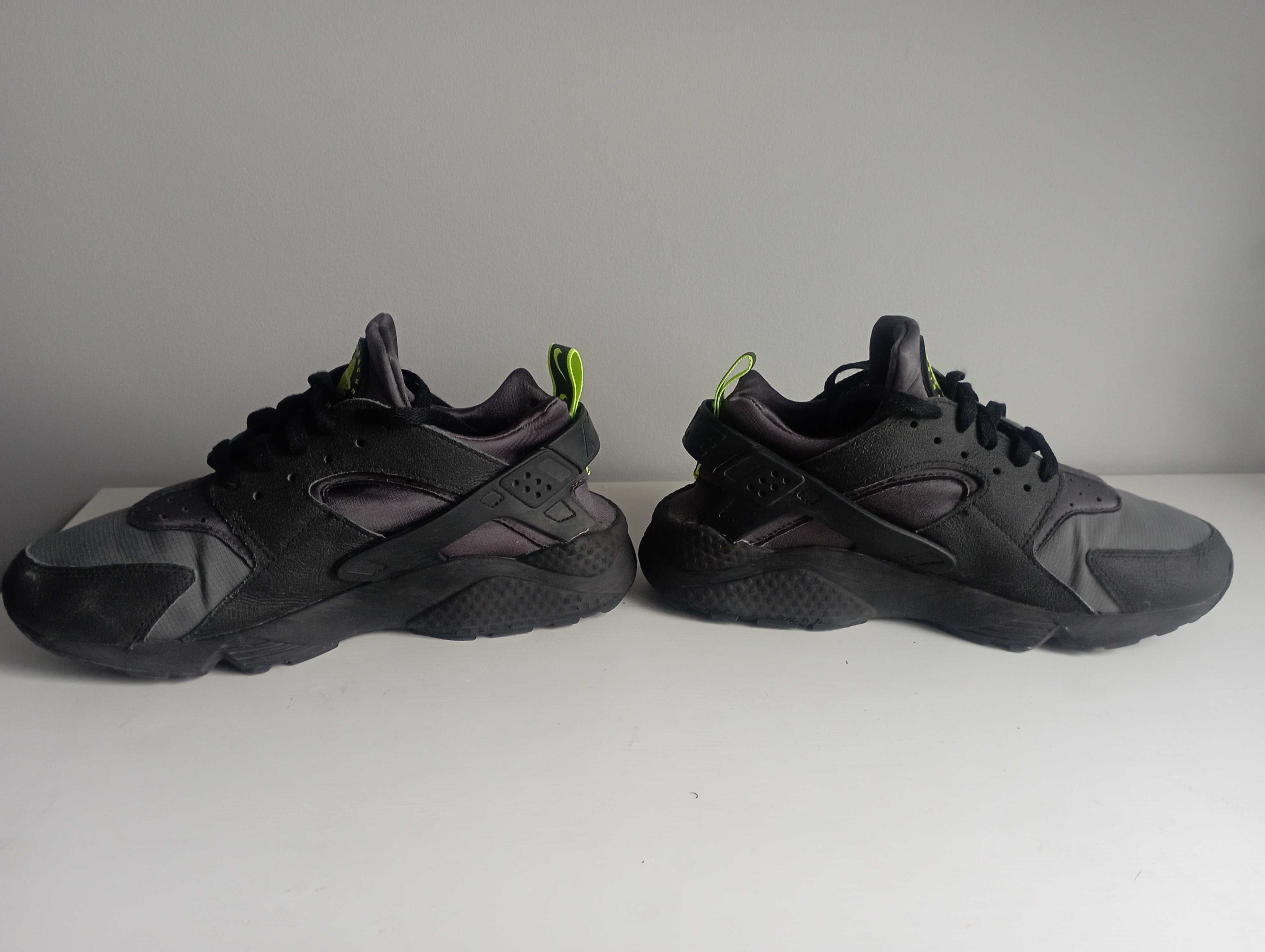 Buty Nike Air Huarache EUR 42,5 27 cm czarny szary sneakersy