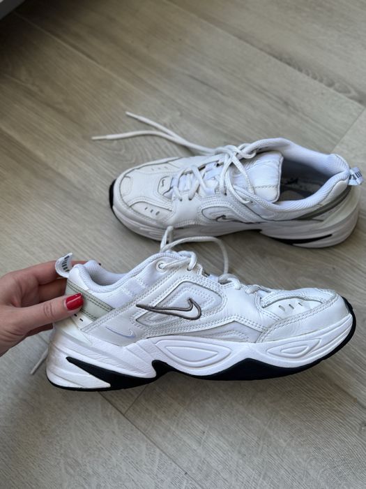 Жіночі кросівки Nike M2K Tekno