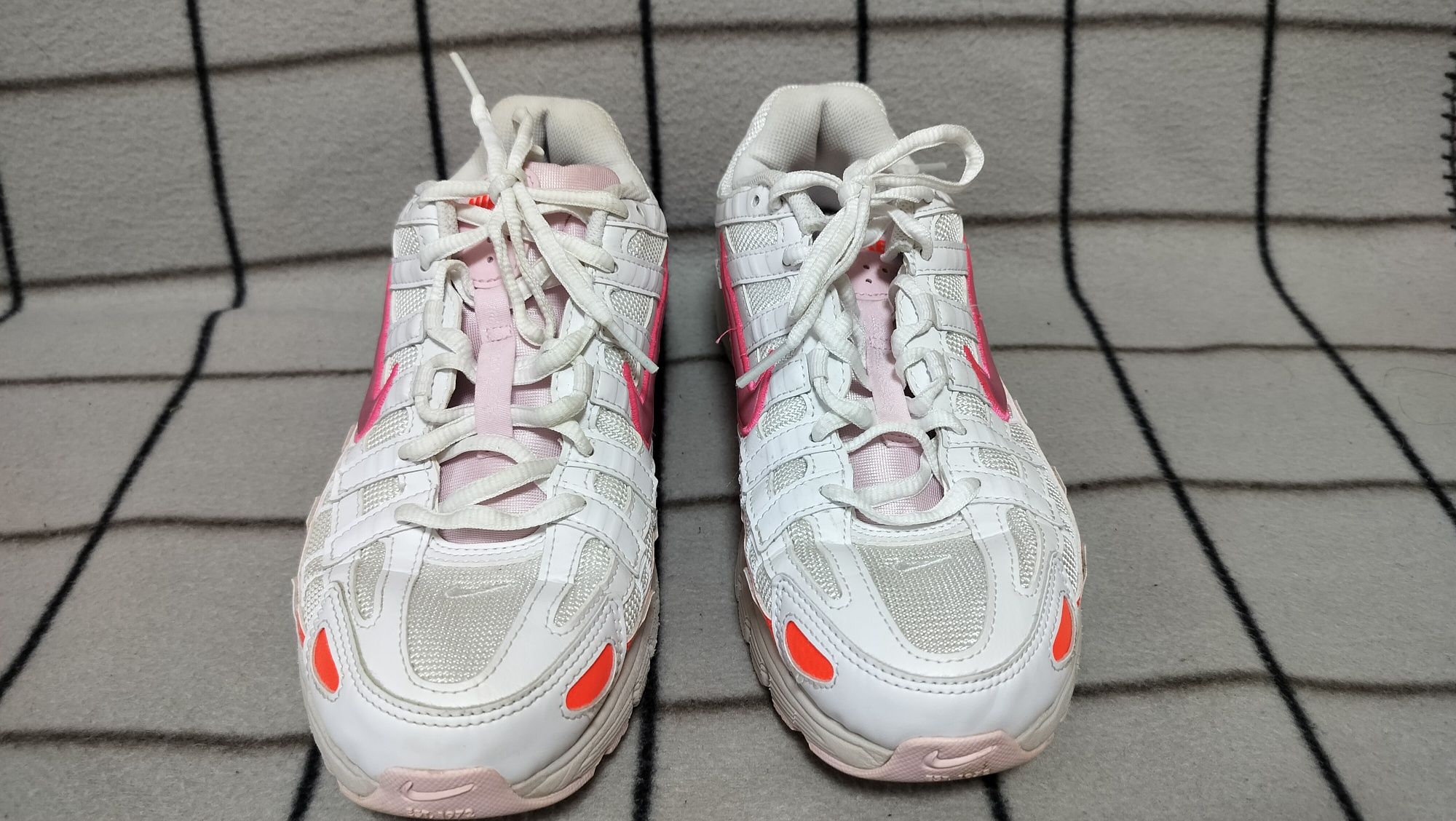 Кроссовки Nike P-6000 White . Размер 41
