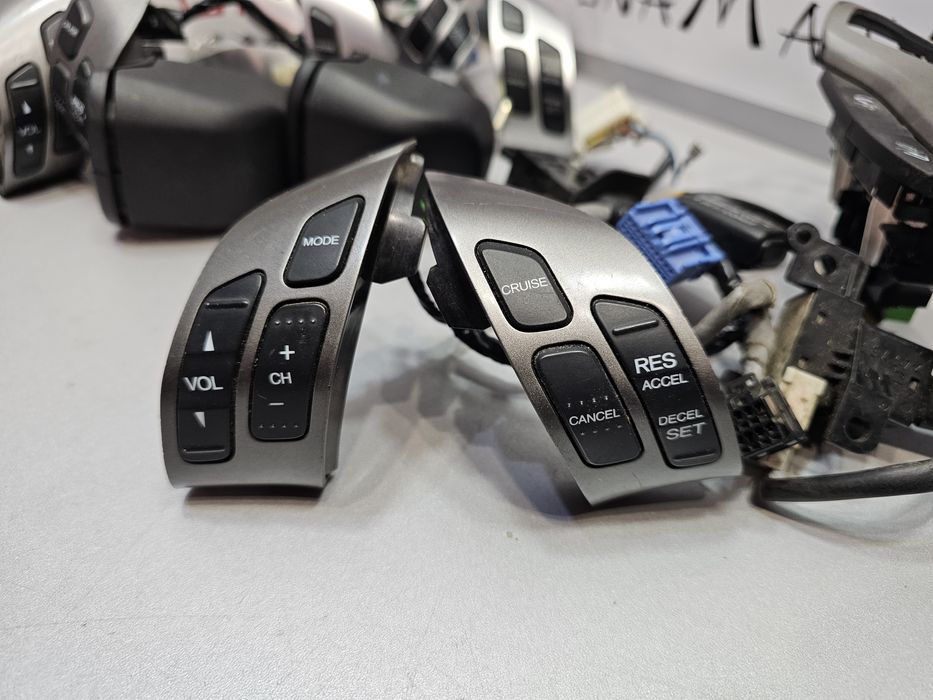 Мультируль кнопки підкермові перемикачі Honda Lexus Subaru Toyota