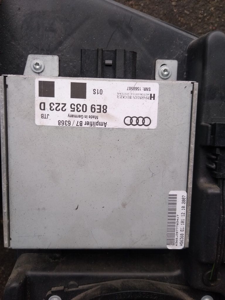 Tuba subwoofer audi a4 b7 kombi oryginał