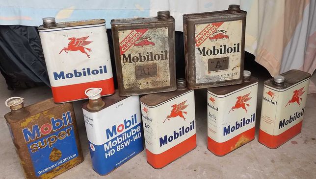 Coleção de latas de óleo Mobil