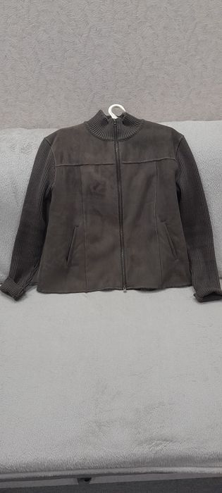 Жіноча куртка під замш(іскуств.)утепленна рукава трикотажні.