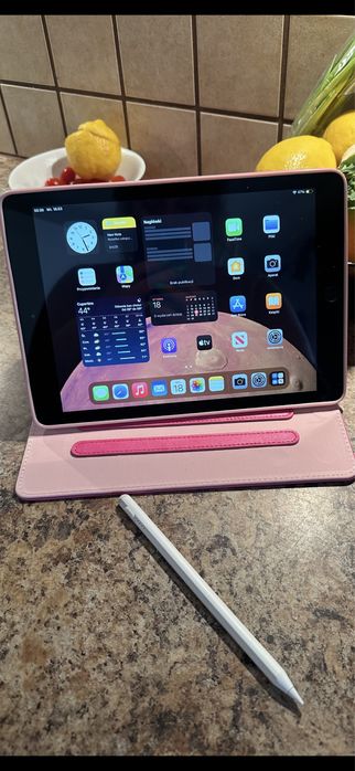 Tablet iPad Apple Retina 10” + NOWY RYSIK 2 gen - Touch ID - PROCREATE
